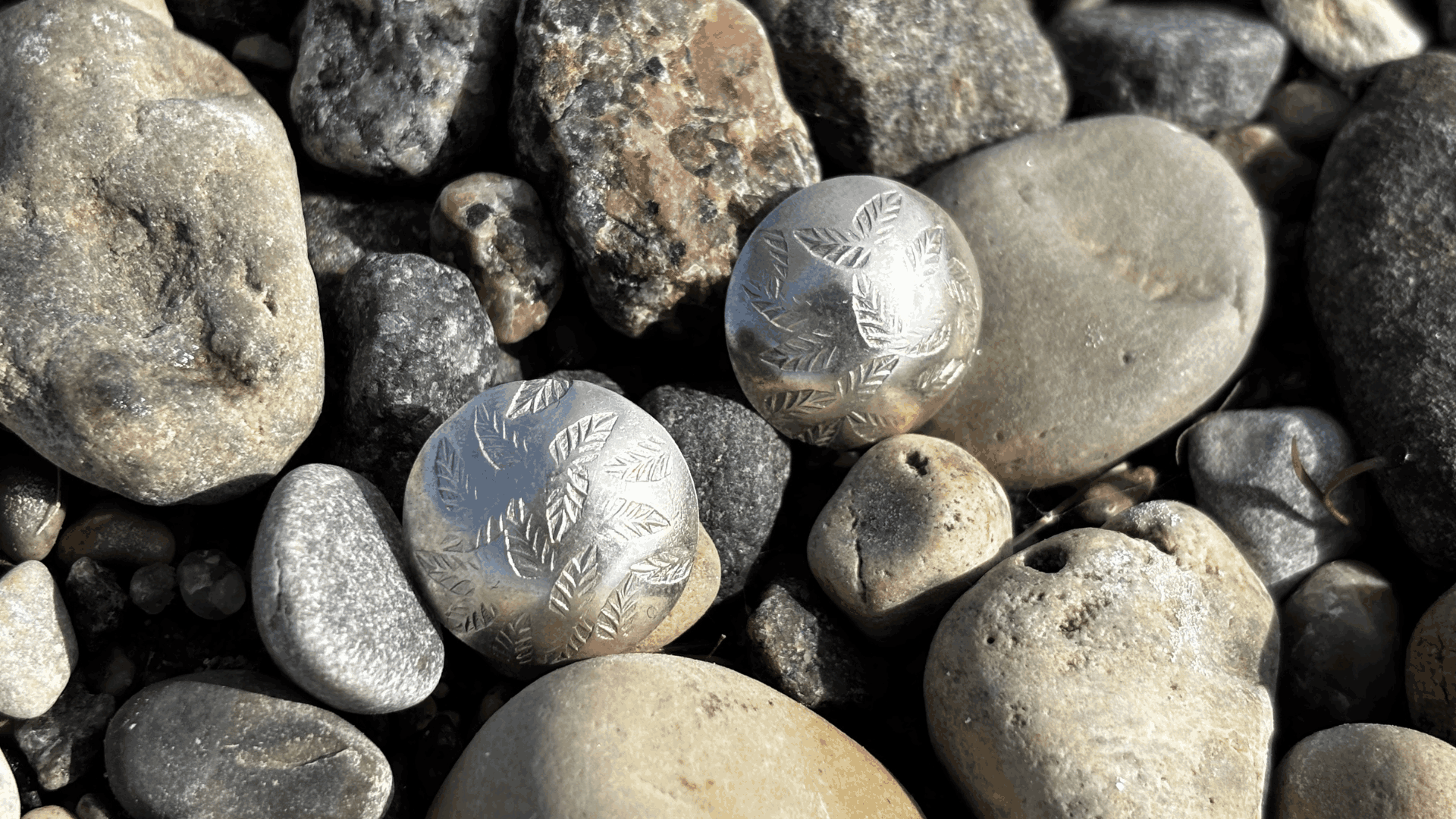 Alvar Umb Jewelry Kõrvarõngad Leheke